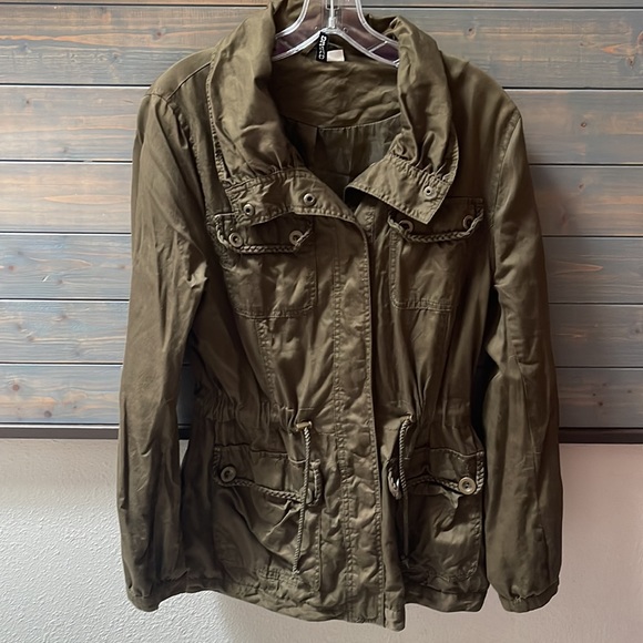 Divided Olive Green Jacket - Picture 9 of 15